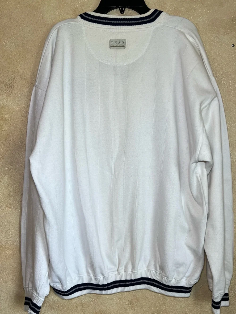 1995 Vintage Mens White V‑Neck Striped Trim Sweater - USA vs Sweden Graphic